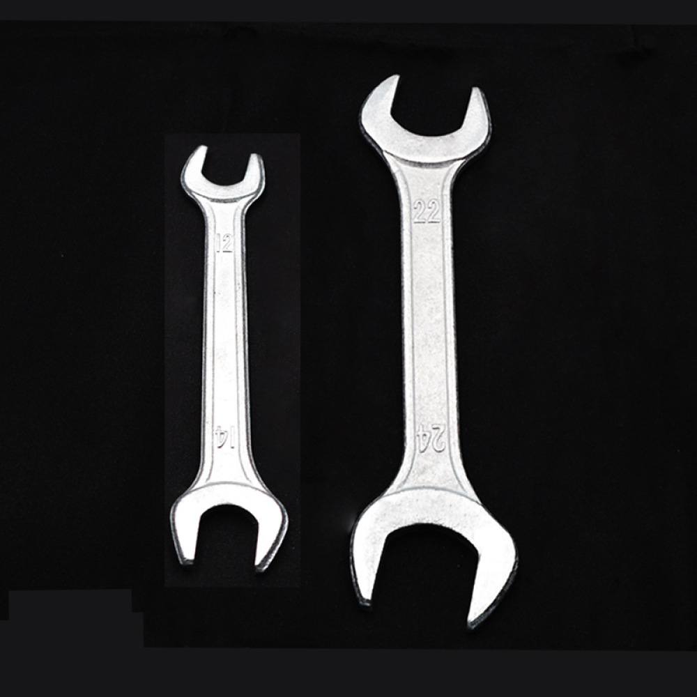 Workshop Tools In Engineering - Klucz manualny dwugłowicowy, narzędzie do skręcania